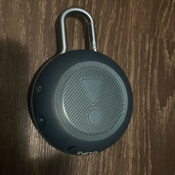 JBL Clip3 Ocean Blue color Portable Bluetooth Speaker - Picture 3 of 4